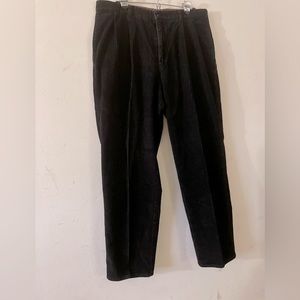 Men’s Corduroy pant.